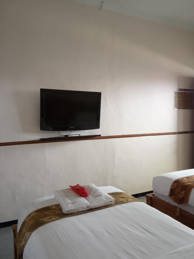 New Merdeka Hotel Jembel Extérieur photo